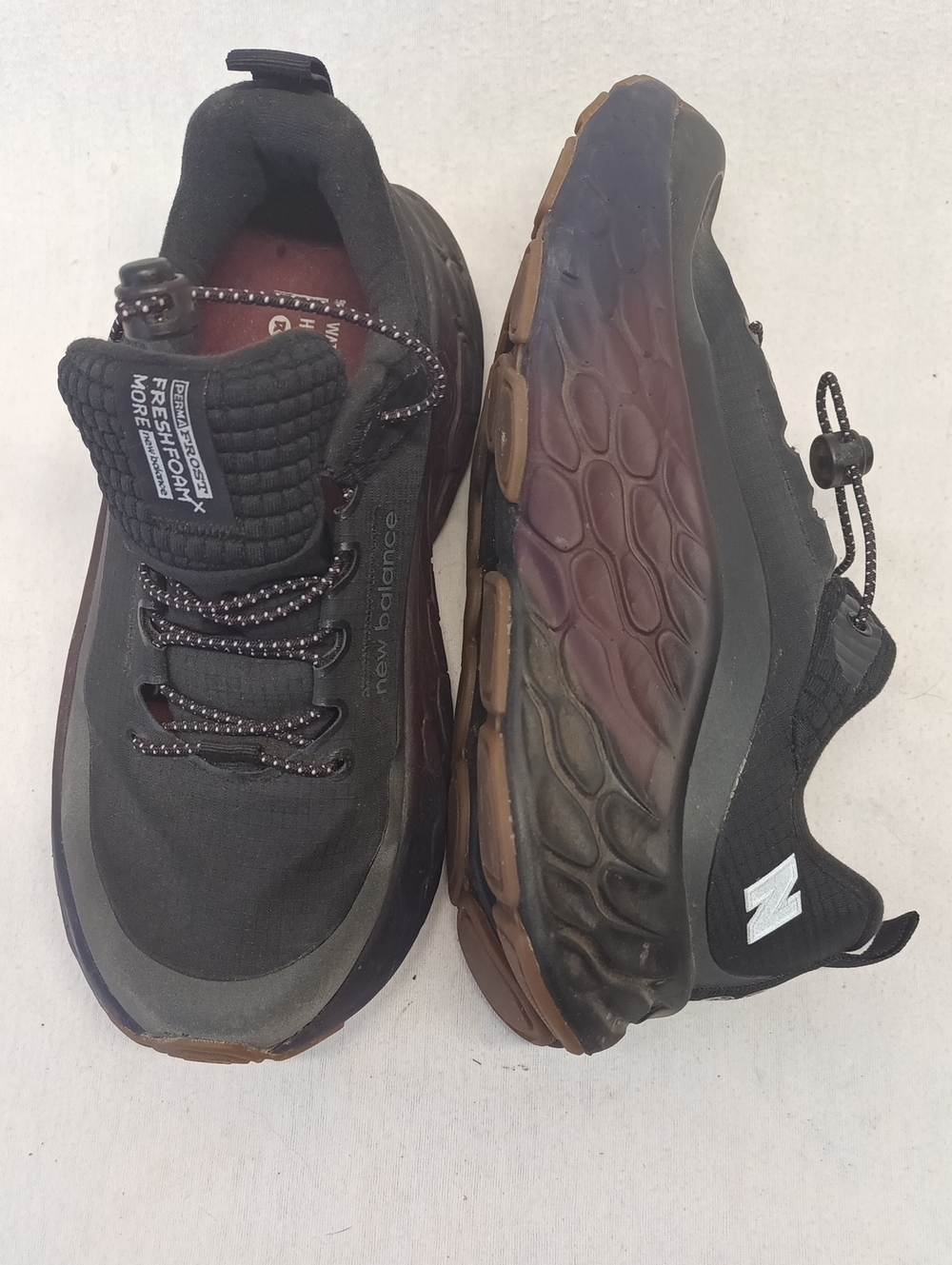 New Balance Women's Black and Brown Athletic Sneakers